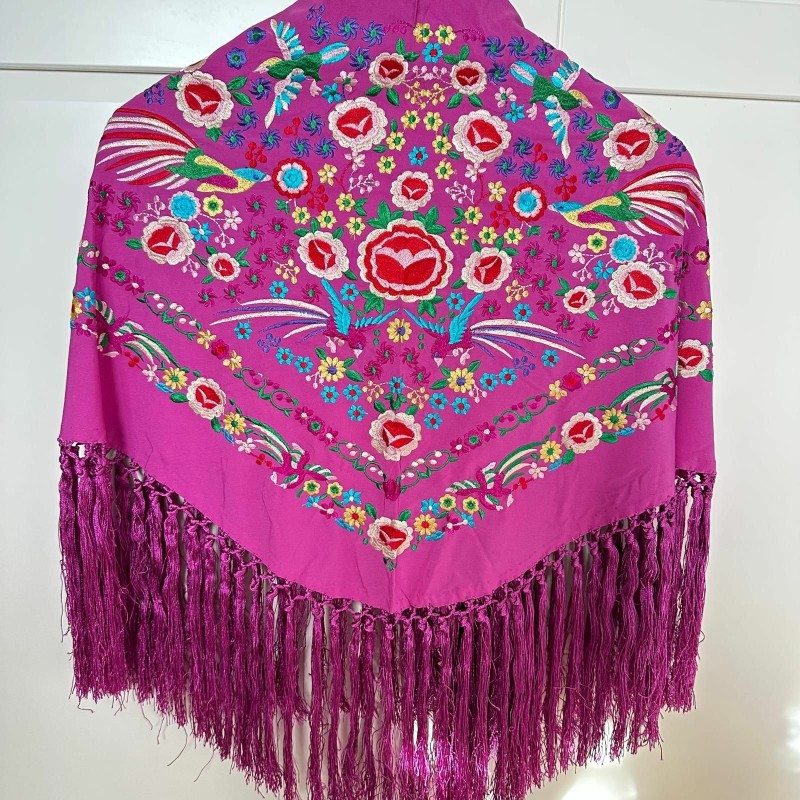 MANTONCILLO BORDADO MANTONCILLO BORDADO