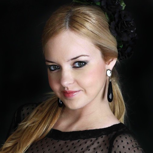 PENDIENTE FLAMENCA LAGRIMA