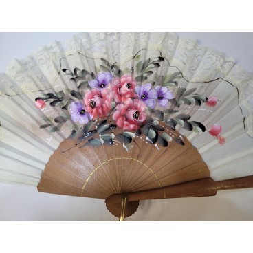 Abanico de Madera con puntilla