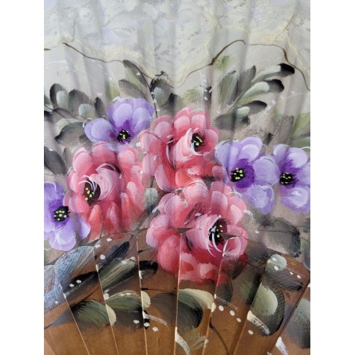 Abanico de Madera con puntilla