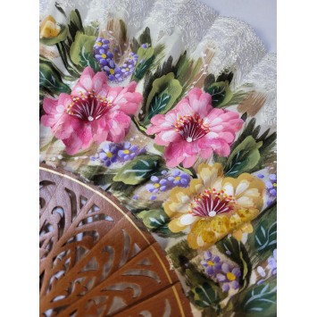 Abanico de Madera con puntilla